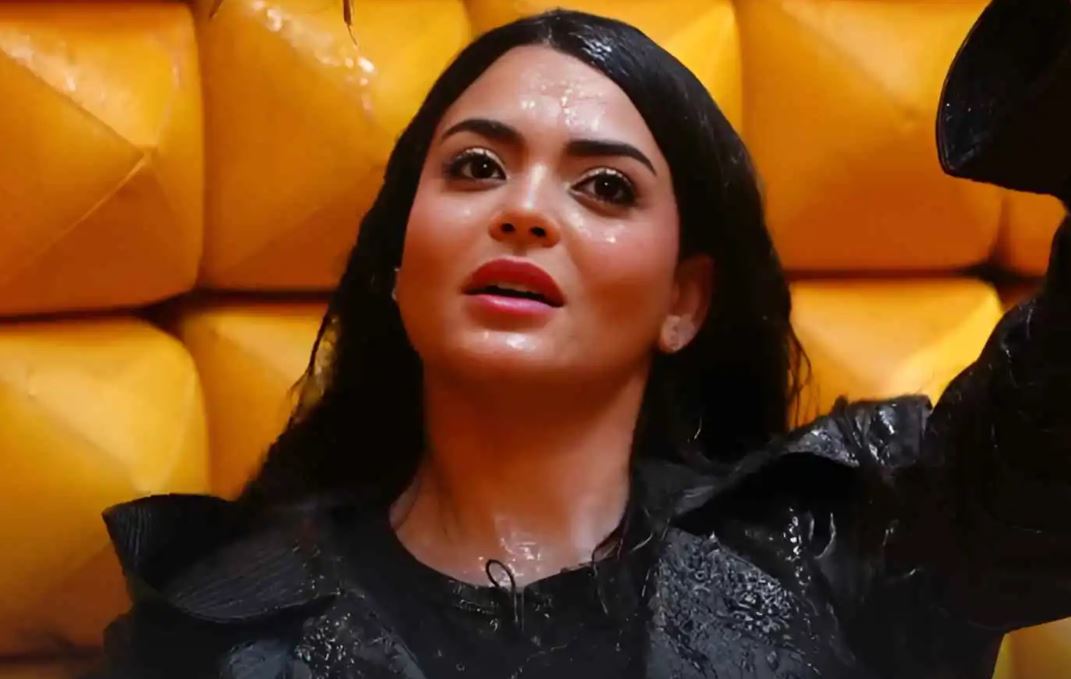 أسماء جلال في البرنامج