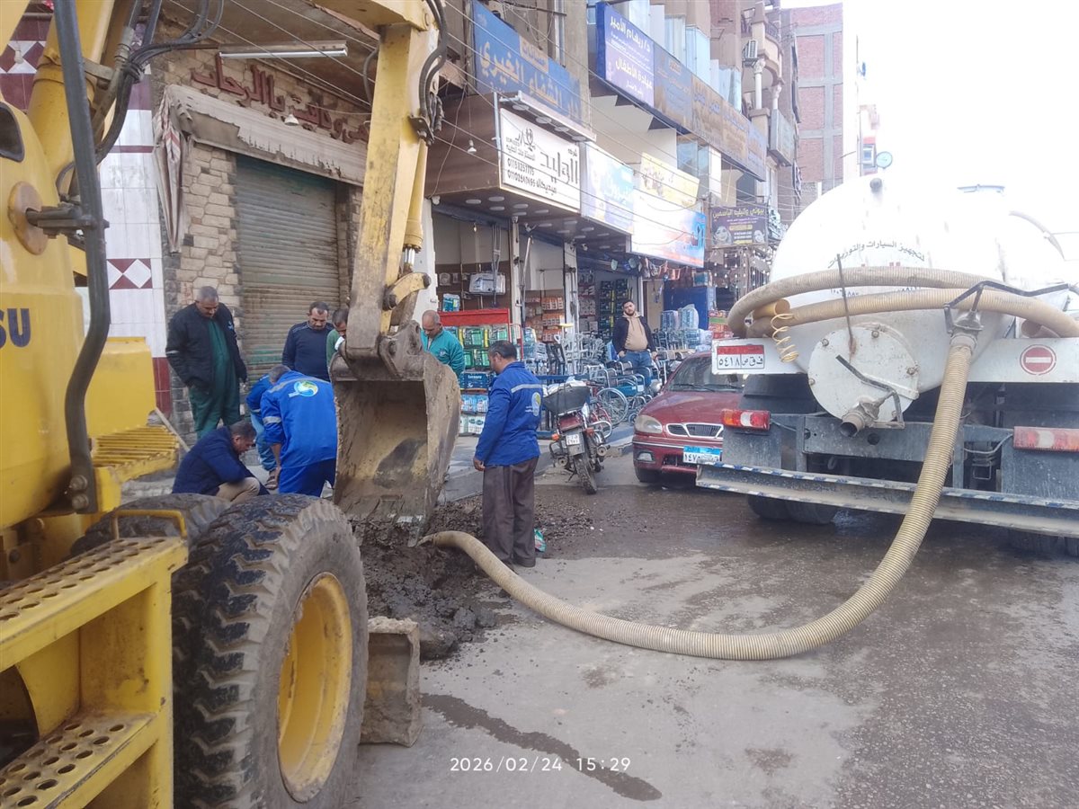 استجابة فورية.. رئيس مياه الفيوم يتدخل لإنهاء شكوى مواطن بشارع سعد زغلول بمنطقة دار الرماد