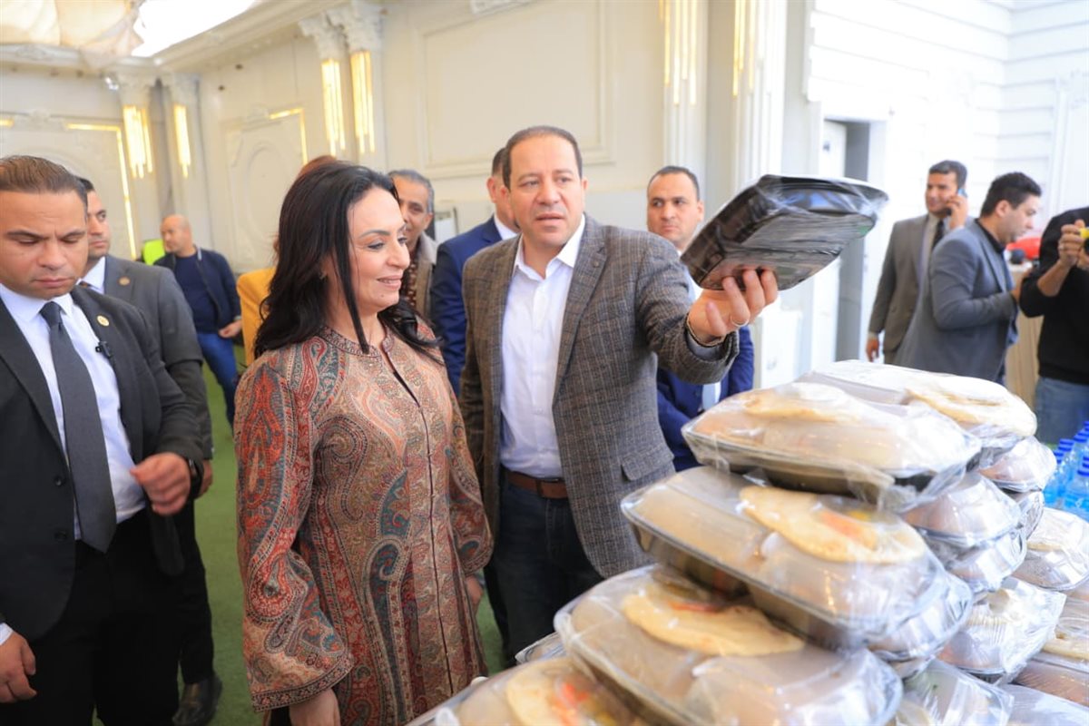 جانب من زيارة وزيرة التضامن لمقر إطعام جمعية الأورمان