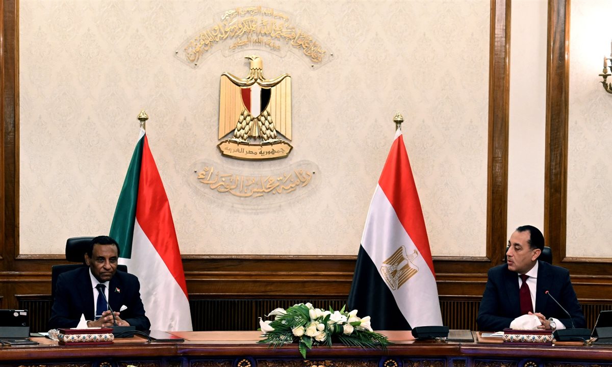 رئيسا وزراء مصر والسودان