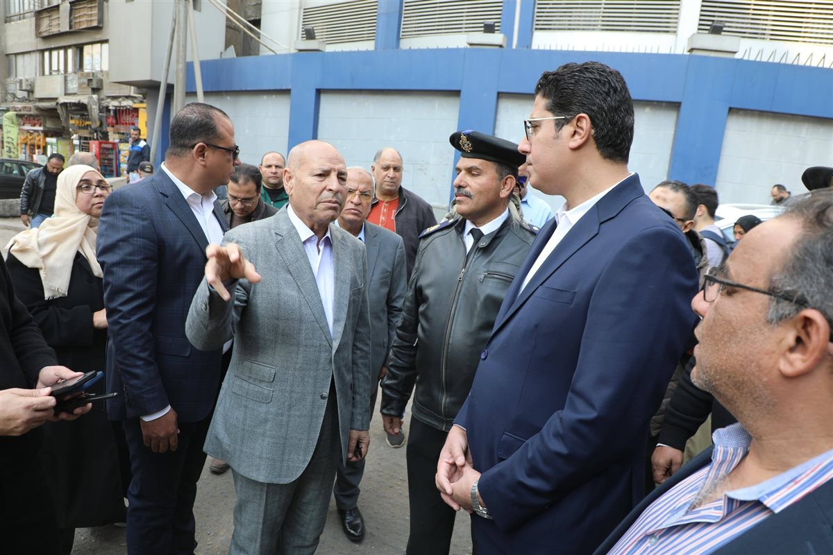 جانب من جولة محافظ القاهرة بشوارع وسط المدينة