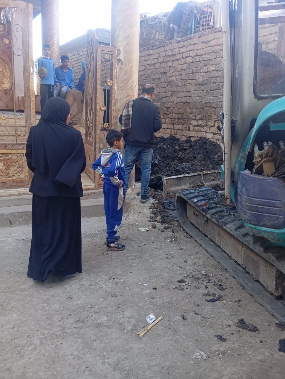 تنفيذاً لتوجيهات محافظ الفيوم..<br>تدخل سريع وصيانة فورية للمرافق بدائرة مركز أبشواي