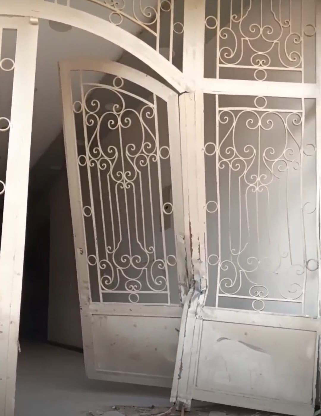 أثار الحادث