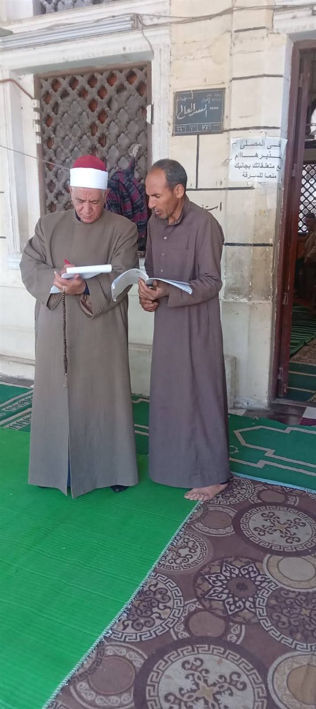 مدير مديرية أوقاف الفيوم يواصل جولاته المرورية لتعزيز الانضباط بالمساجد
