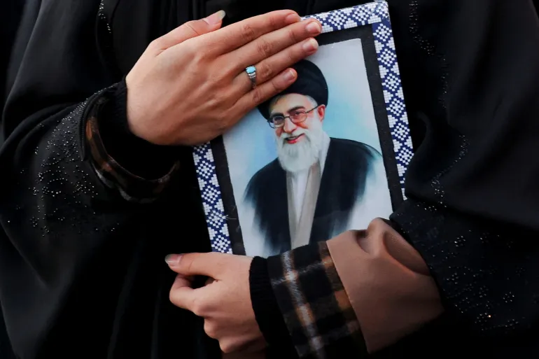 <strong>خامنئي</strong>