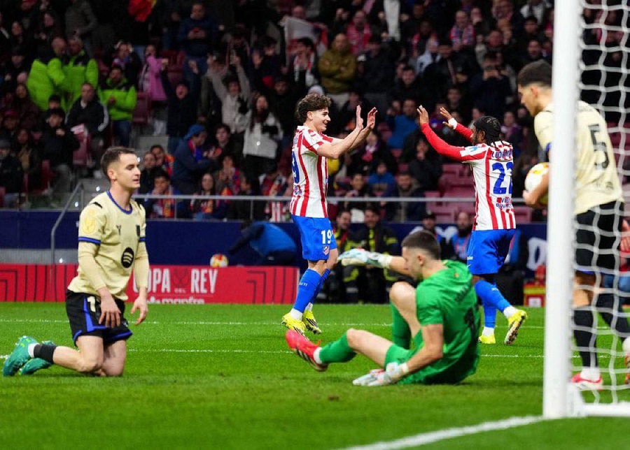 <strong>موعد مباراة برشلونة وأتلتيكو مدريد</strong>