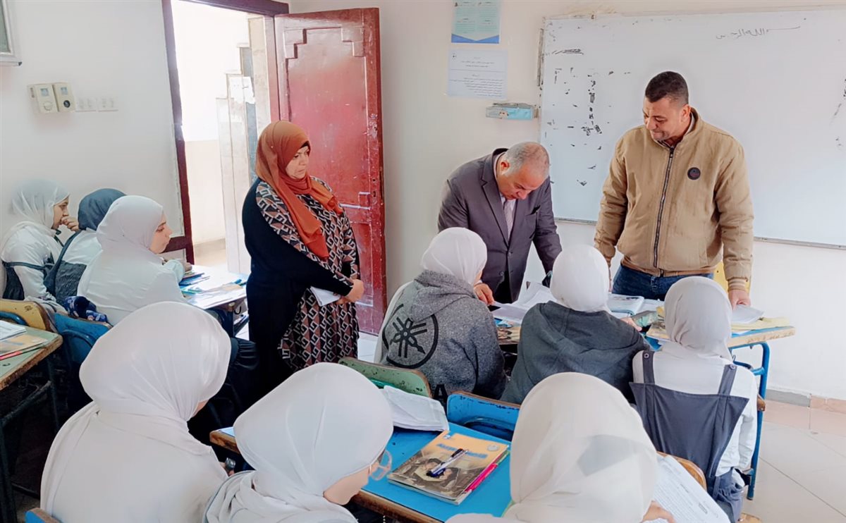 جولة ميدانية مفاجئة لمتابعة مدرسة الساحة الإعدادية بنات بغرب الفيوم