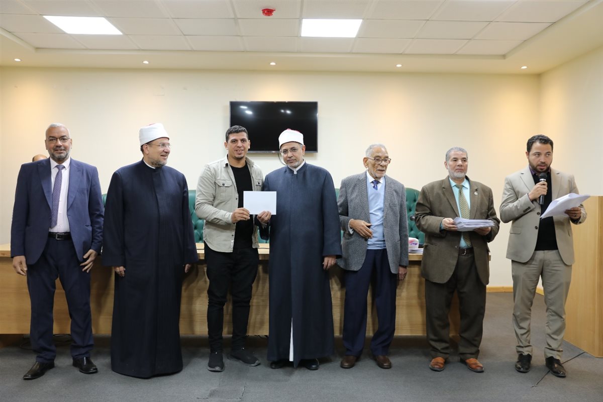 رئيس جامعة الأزهر&nbsp;