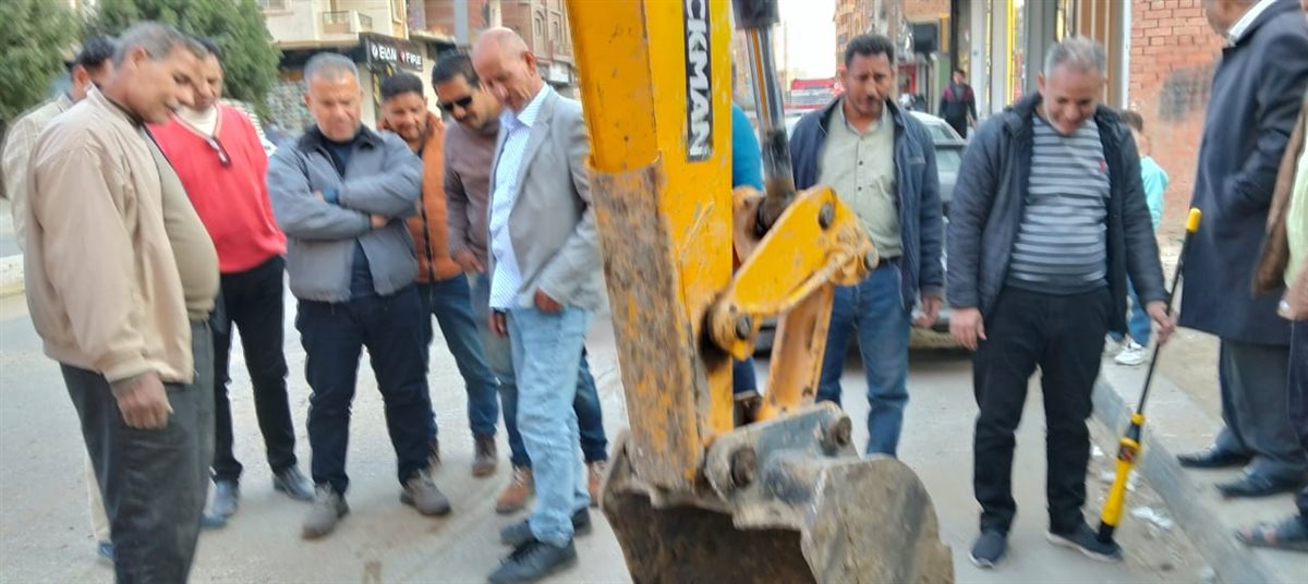جولة ميدانية لرئيس مياه الفيوم لمتابعة مسار خط طرد الصرف الصحي بأبشواي