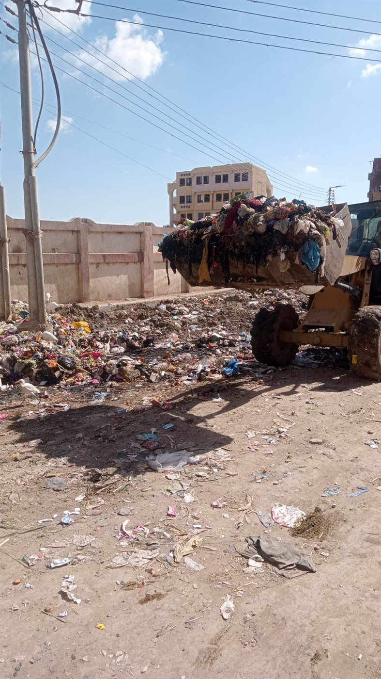 حملات صباحية ومسائية للنظافة العامة ورفع الإشغالات بمركزي سنورس وإطسا