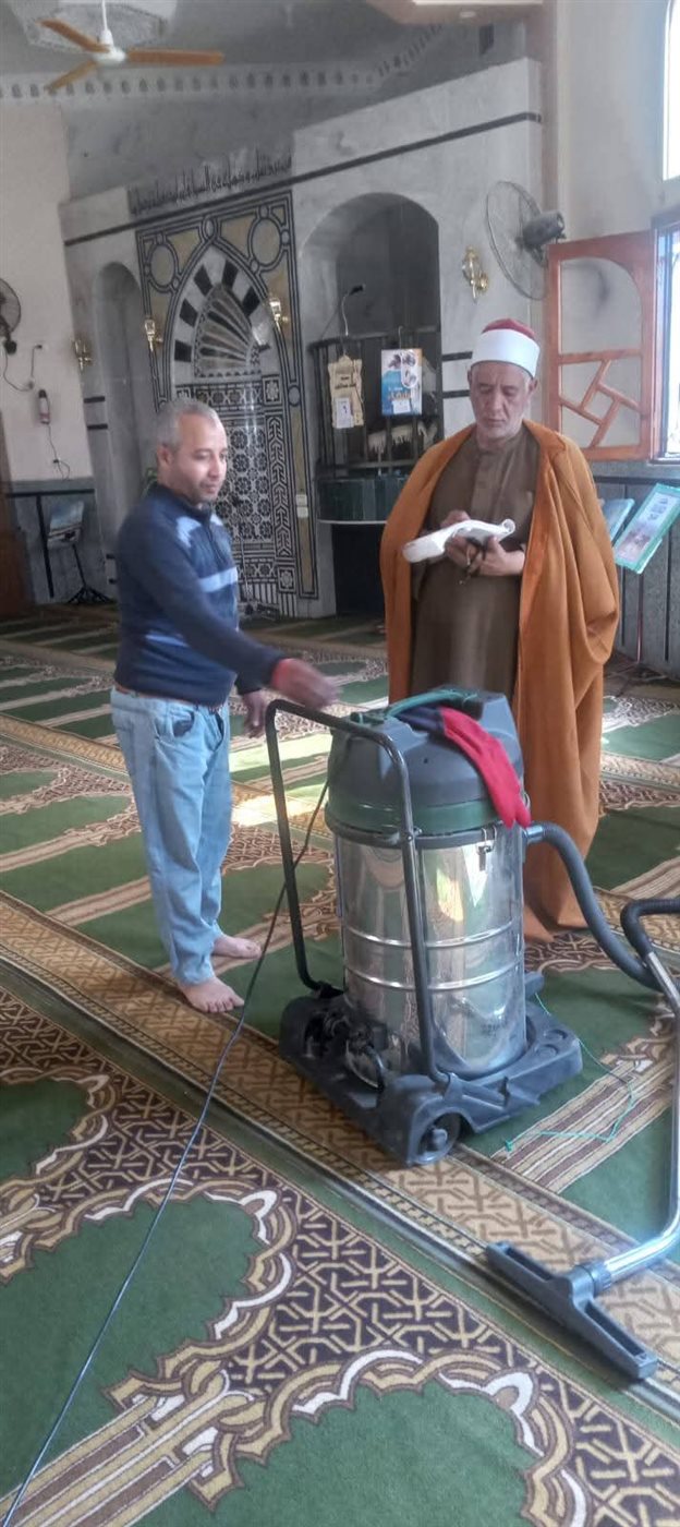 مدير مديرية أوقاف الفيوم يواصل جولاته المرورية لتعزيز الانضباط بالمساجد