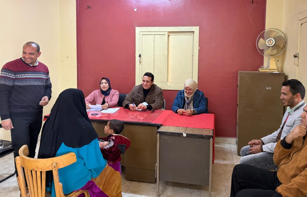 نائب المحافظ يتفقد مشروعات الخطة الاستثمارية بأبشواي.. ويعقد لقاءً لخدمة المواطنين بالخالدية