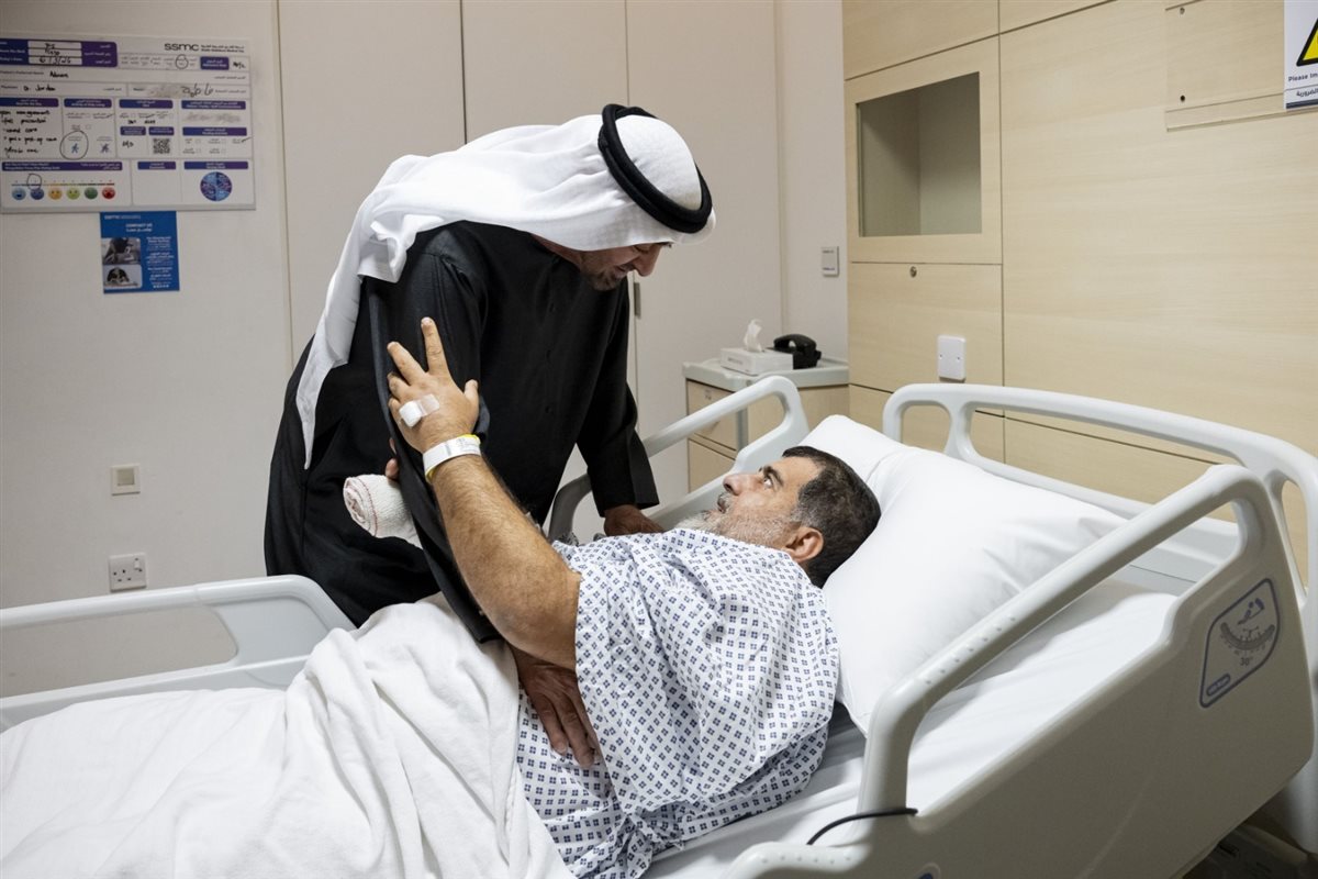 <strong>زيارة رئيس الإمارات لمصابي الهجمات الإيرانية</strong>