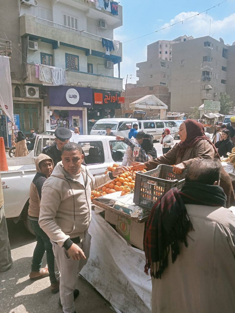 حملات موسعة لرفع الإشغالات بحي جنوب وغرب والوحدة المحلية بدسيا