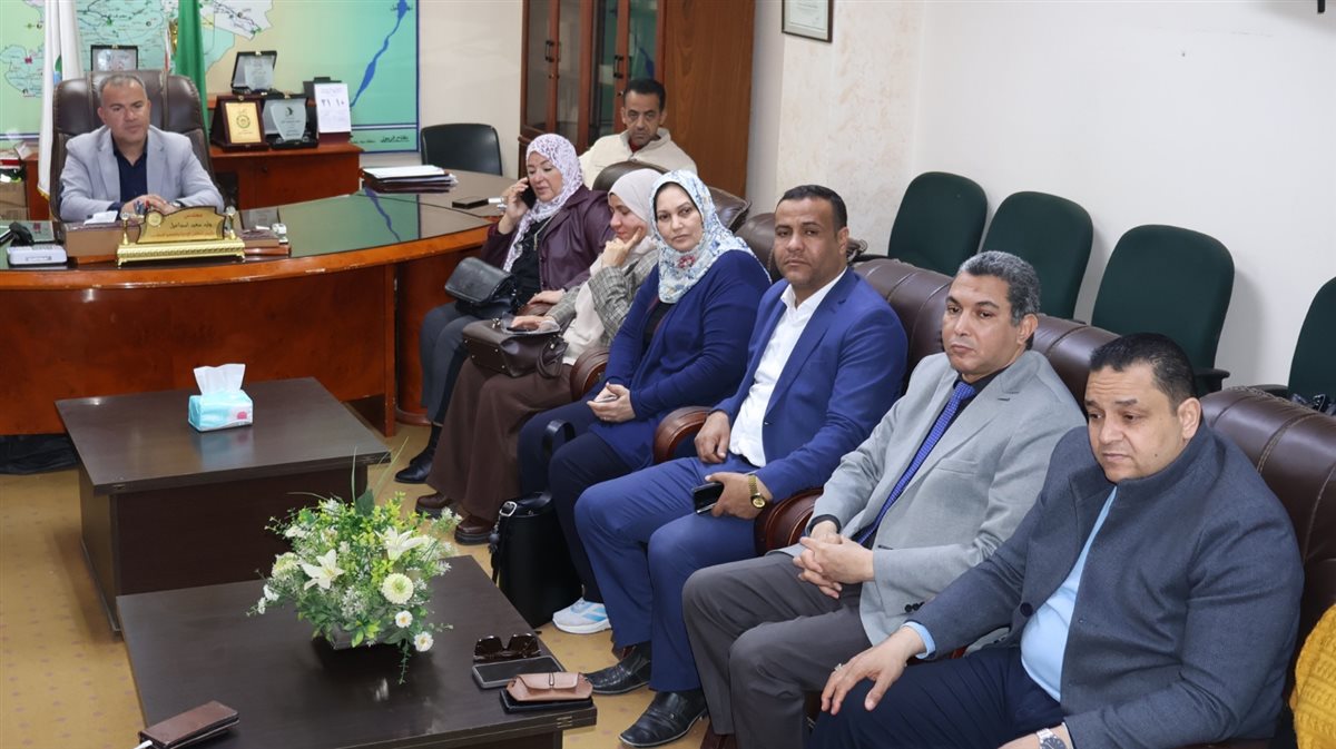 رئيس مياه الفيوم يترأس اجتماع اللجنة التنسيقية لمشروع «صحتهم مستقبلهم» ويعلن تركيب 11 ألف قطعة موفرة للمياه بالمدارس