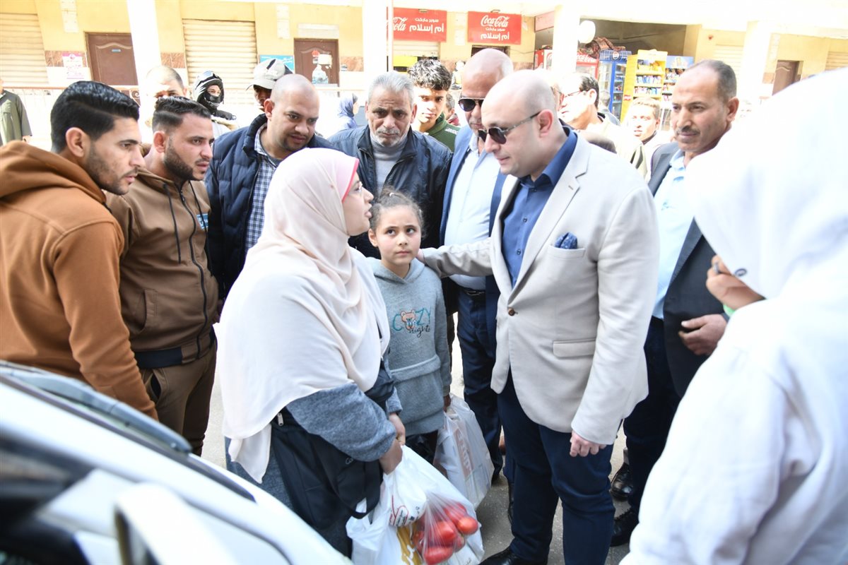 محافظ الفيوم: يشدد على عدم دفع أي مبالغ مالية بخلاف التعريفة المقررة.. والإبلاغ الفوري عن المخالفات