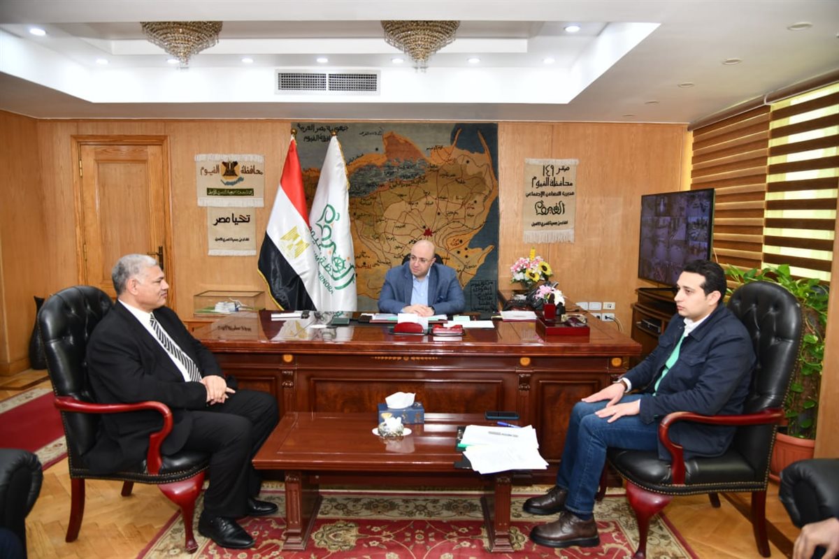 محافظ الفيوم يستقبل وفد نقابة العلميين للتهنئة بتجديد الثقة وبحث سبل التعاون المشترك