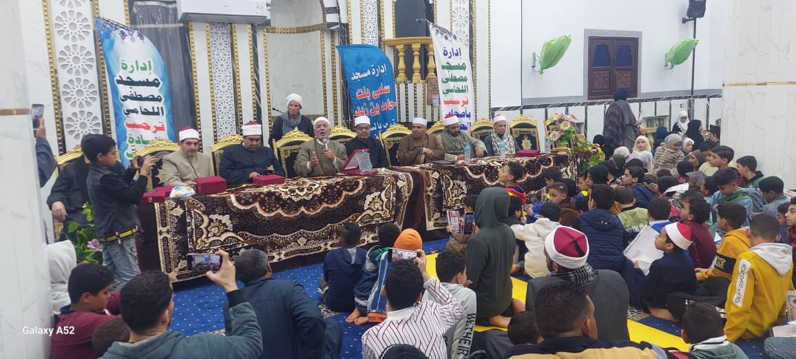 مدير أوقاف الفيوم يشهد احتفالية تكريم حفظة القرآن الكريم بمسجد مصطفى اللحامي
