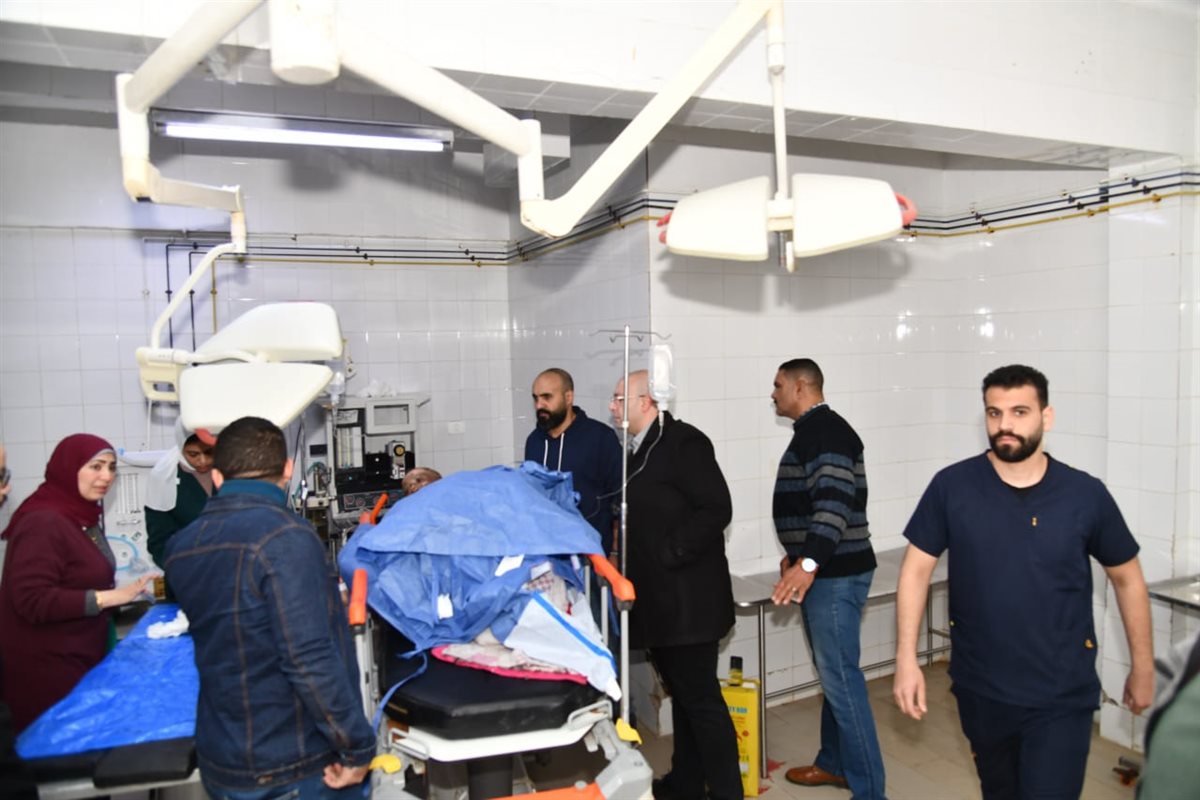 محافظ الفيوم ومدير الأمن يزوران المستشفى العام لمتابعة حالة مصابي حادث انفجار اسطوانة بوتاجاز&nbsp;<br>​