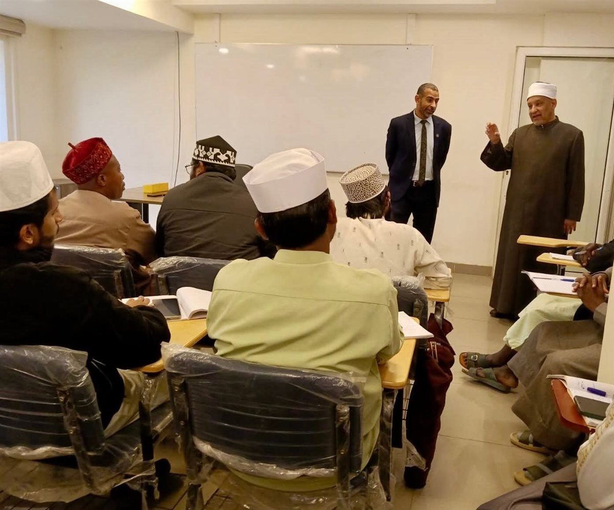 دورة «إعداد الداعية المعاصر» للأئمة الوافدين