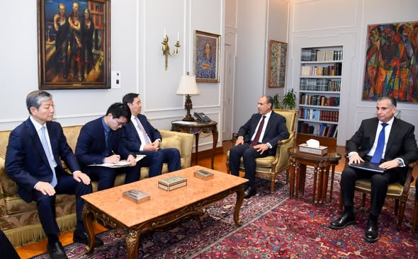 <strong>وزير الخارجية يستقبل المبعوث الصيني للشرق الأوسط</strong>