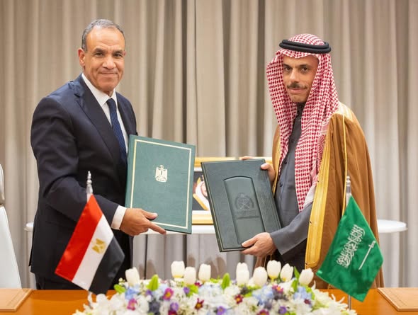 <strong>مصر والسعودية توقعان اتفاقية للإعفاء المتبادل من تأشيرات الإقامة القصيرة لحاملي الجوازات الدبلوماسية والخاصة</strong>