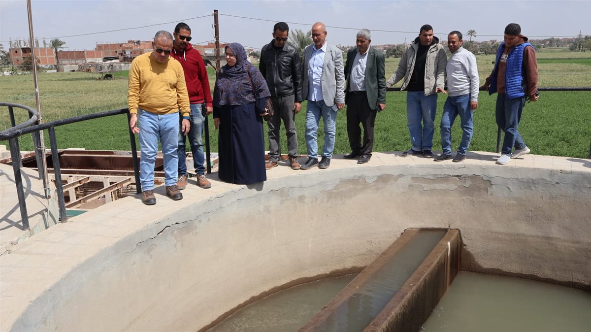 رئيس مياه الفيوم يتابع انتظام العمل بمحطات وشبكات مياه الشرب والصرف الصحي بمركز سنورس