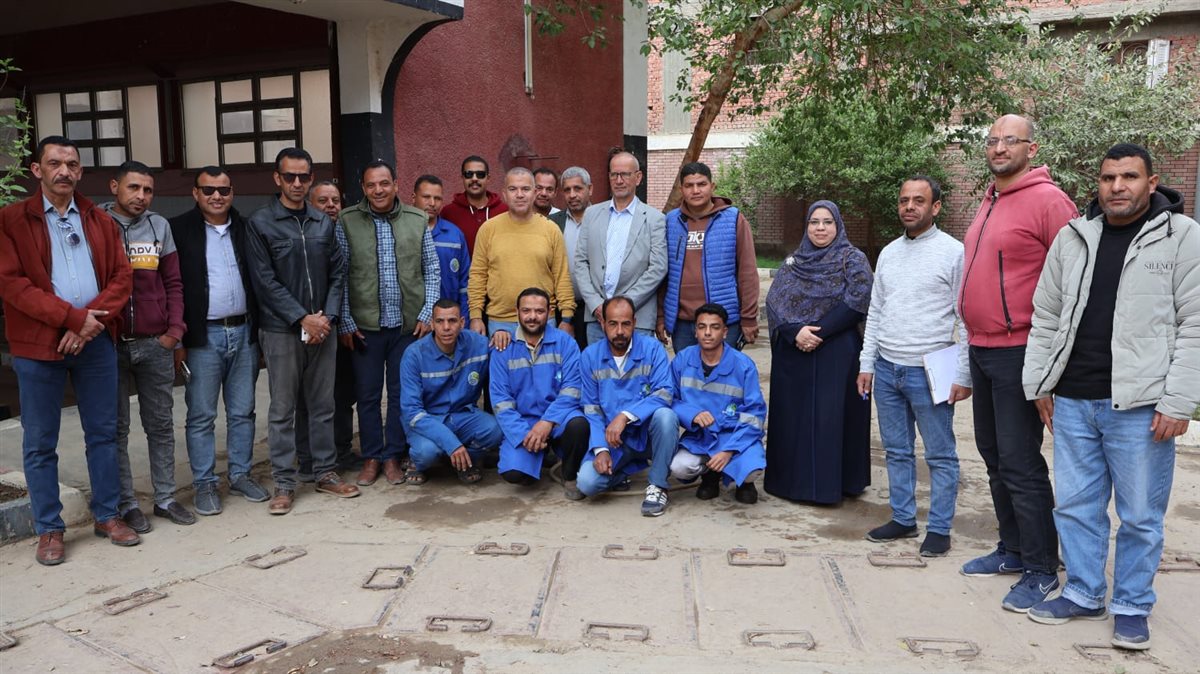 رئيس مياه الفيوم يتابع انتظام العمل بمحطات وشبكات مياه الشرب والصرف الصحي بمركز سنورس