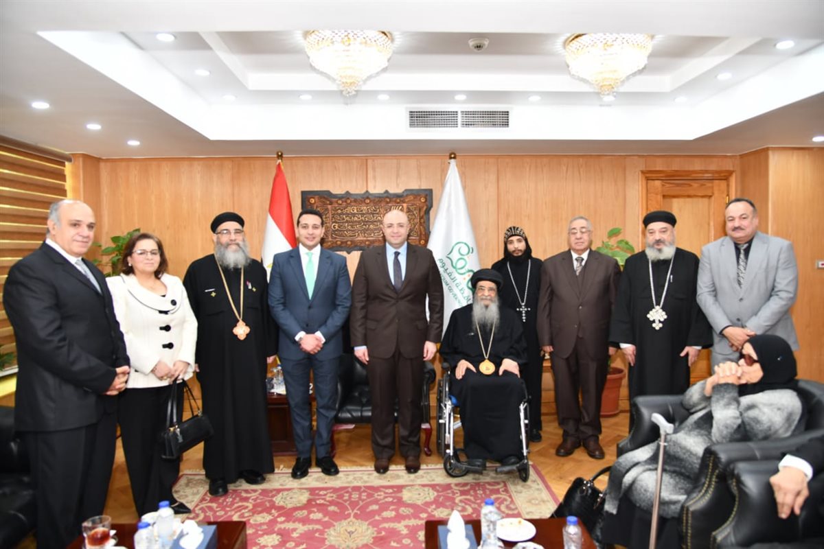 محافظ الفيوم يستقبل المهنئين بعيد الفطر المبارك