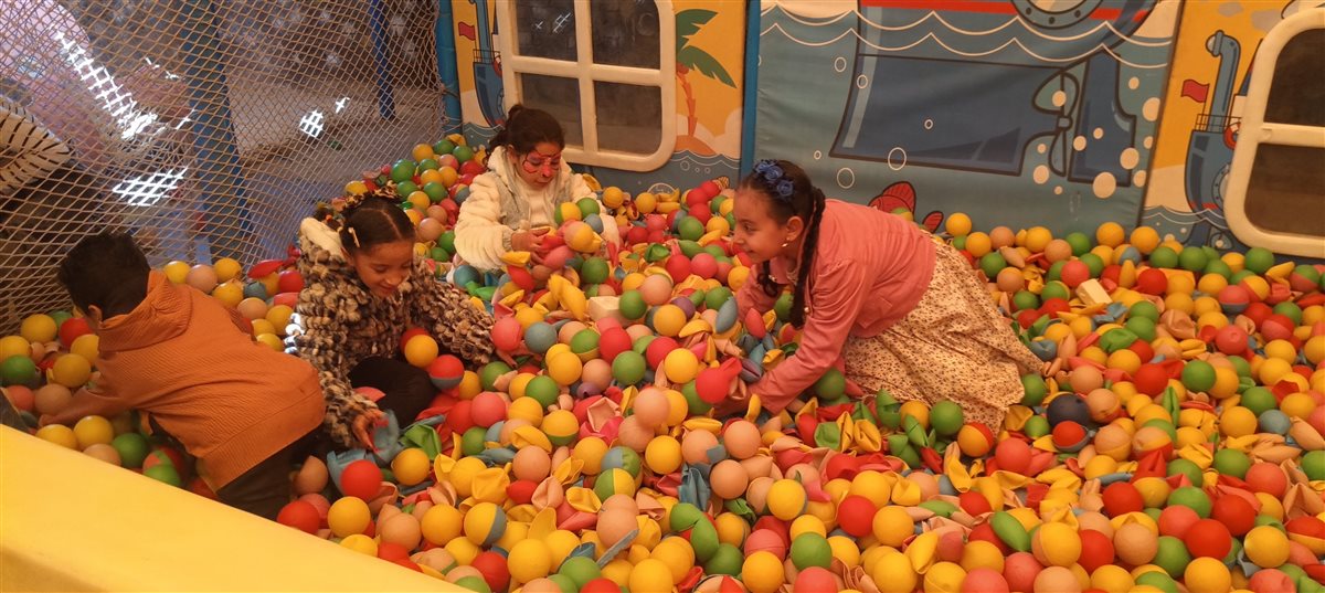 فرحة وسعادة الأطفال في 