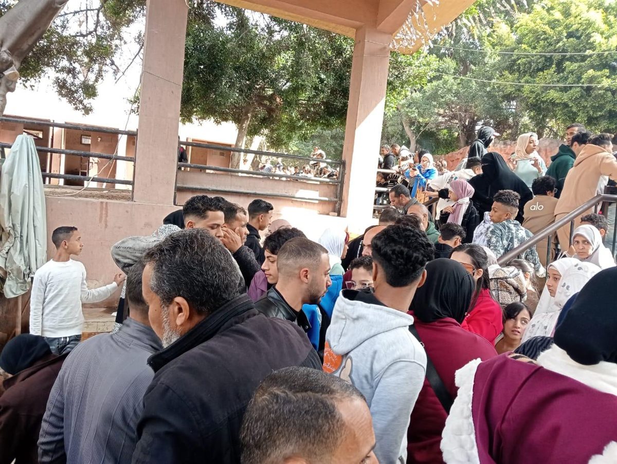 إقبال المواطنين على حدائق الحيوان