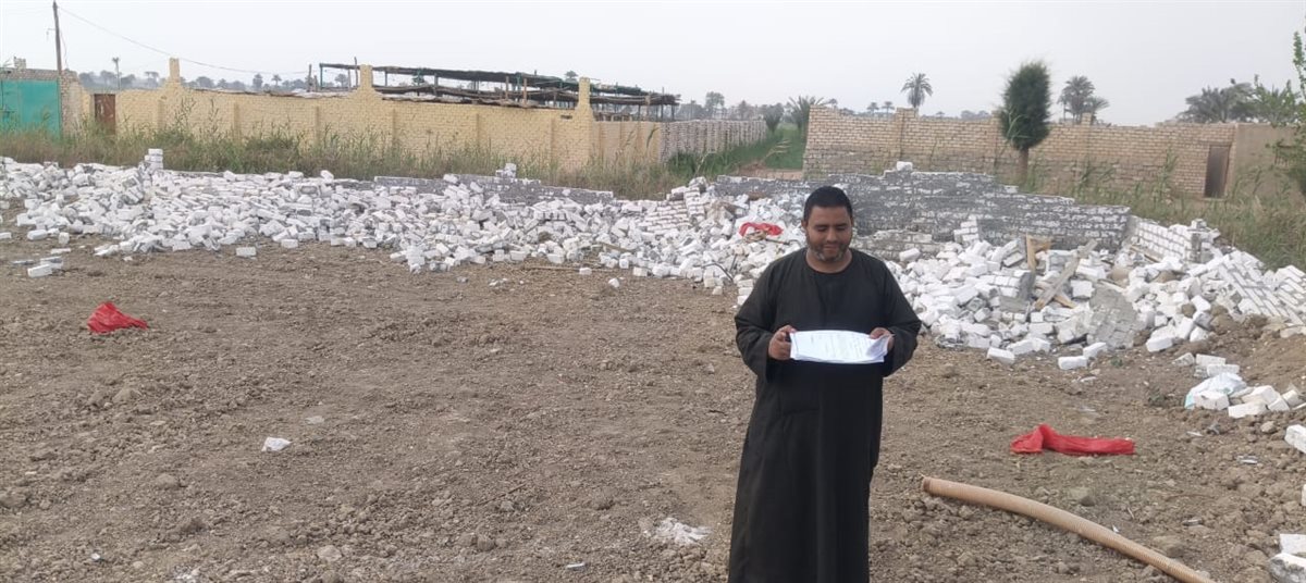 المزرعة مرخصة ومستأجرة لمستثمر سعودى... إزالها باللودر على البط بقرية الناصرية