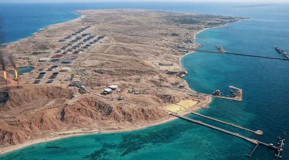 تهديدات ترامب بالاستيلاء على جزيرة خرج الإيرانية
