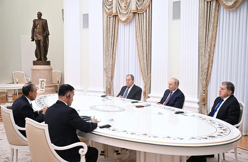 <strong>بوتين وعبد العاطي</strong>