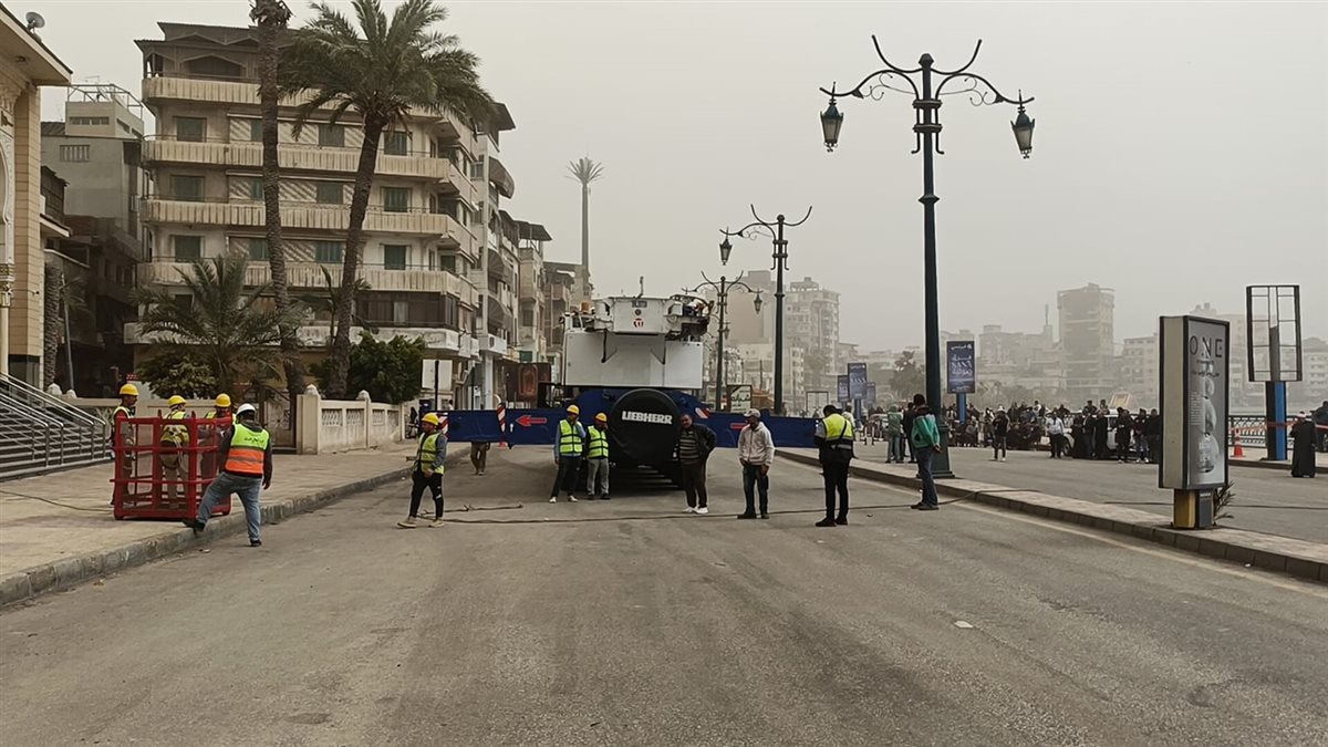 ميل هلال مئذنة مسجد البحر بدمياط