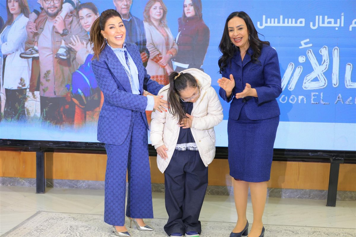 تكريم أبطال مسلسل اللون الأرزق من وزارة التضامن