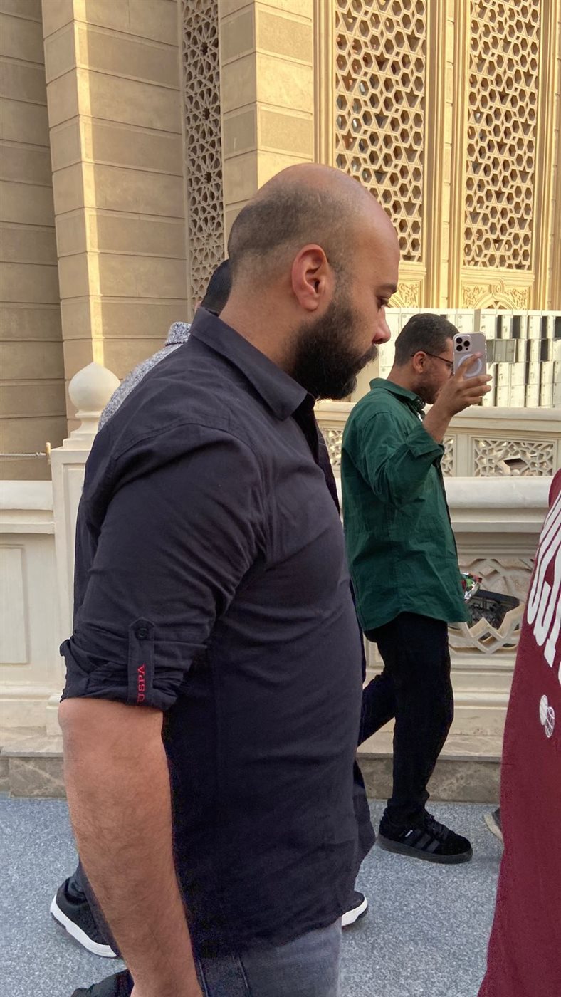 حاتم صلاح في عزاء والده