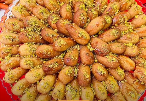 طريقة عمل رموش الست&nbsp;