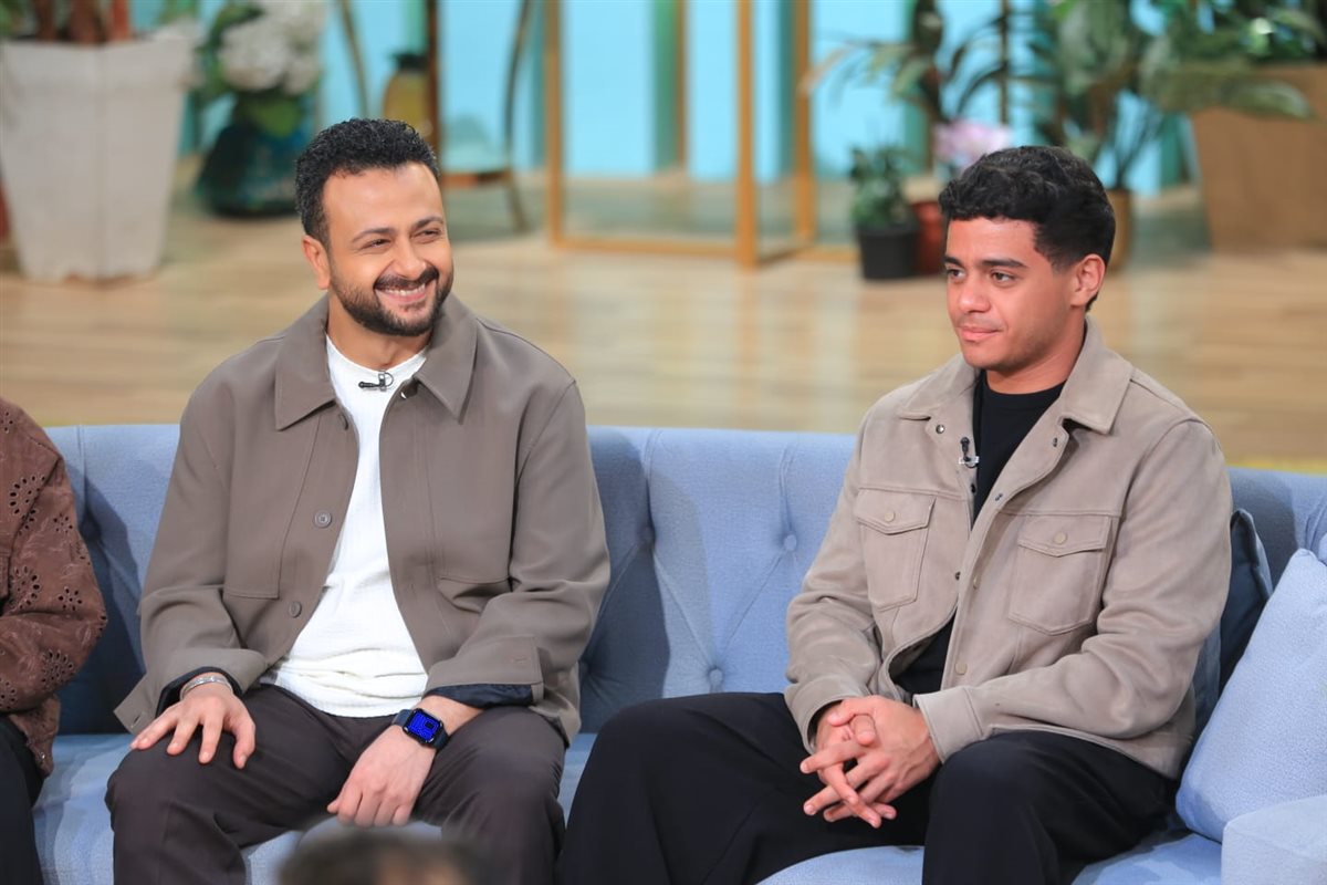 أبطال مسلسل حكاية نرجس مع منى الشاذلي