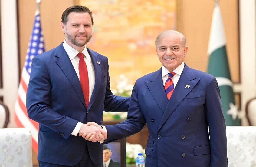 <strong>نائب الرئيس الأمريكي جي دي فانس</strong>