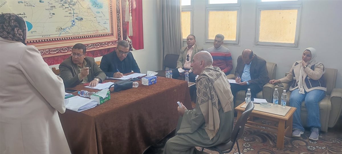 سكرتير عام الفيوم المساعد يعقد لقاءً لخدمة المواطنين بمركزإطسا.. ويوجه بحلها&nbsp;