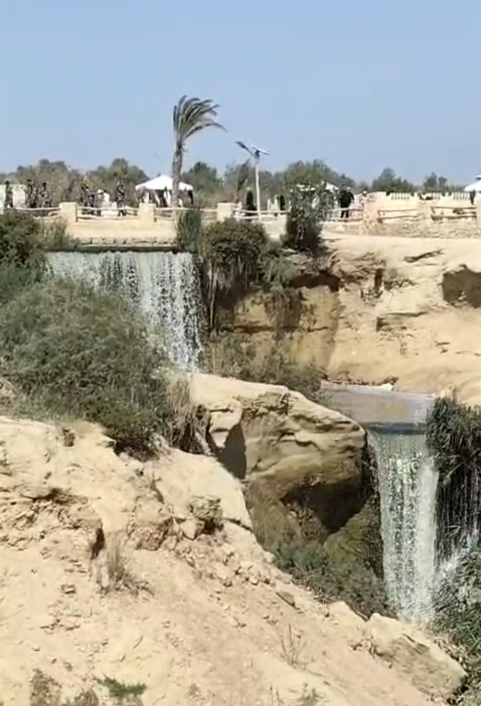 إقبال كبير من المواطنين على محمية وادي الريان بالفيوم في عيد شم النسيم