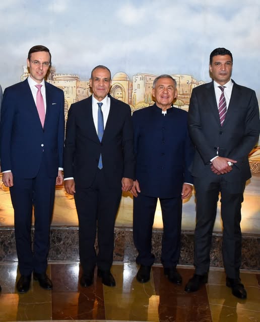<strong>وزير الخارجية يلتقى برئيس جمهورية تتارستان لبحث تعزيز التعاون الثنائي</strong>