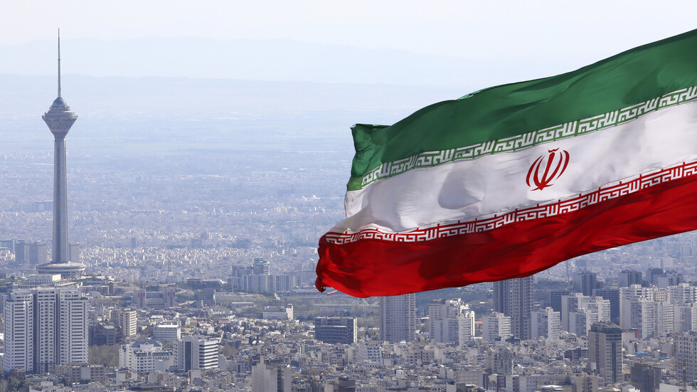 <strong>إيران</strong>