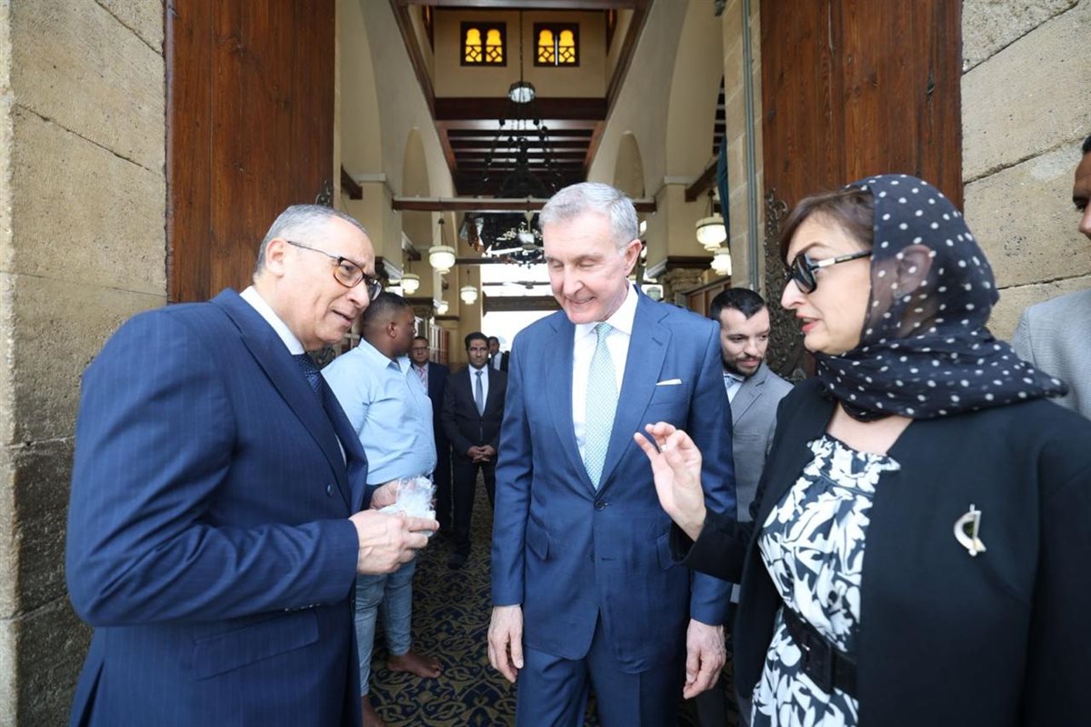 جانب من جولة أمير رومانيا بالجامع الأزهر