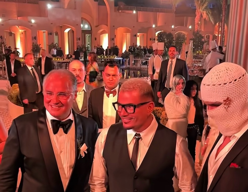 أول لقاء يجمع تووليت بـ عمرو دياب&nbsp;