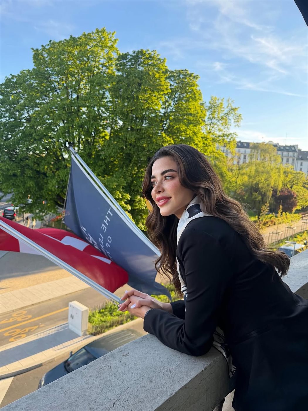 أحدث إطلالة للفنانة يارا السكري من جنيف