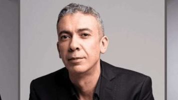 <strong>ضياء العوضي</strong>