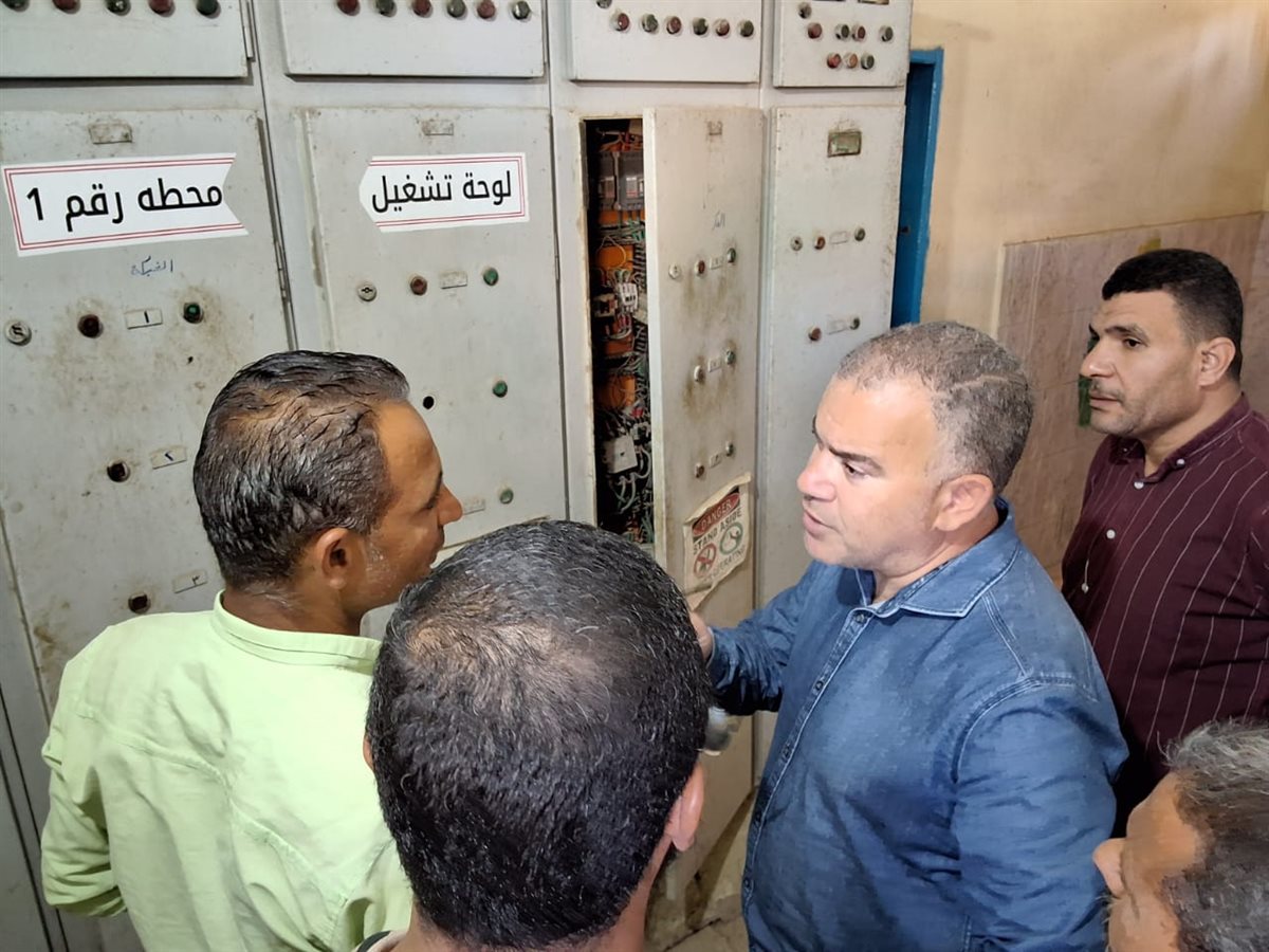رئيس مياه الفيوم يتفقد محطة تنقية مياه الشرب