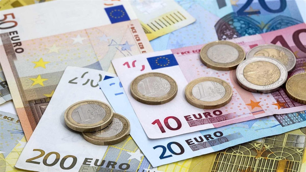 سعر اليورو اليوم&nbsp;